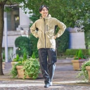 ブラック