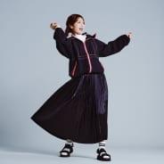 ブラック