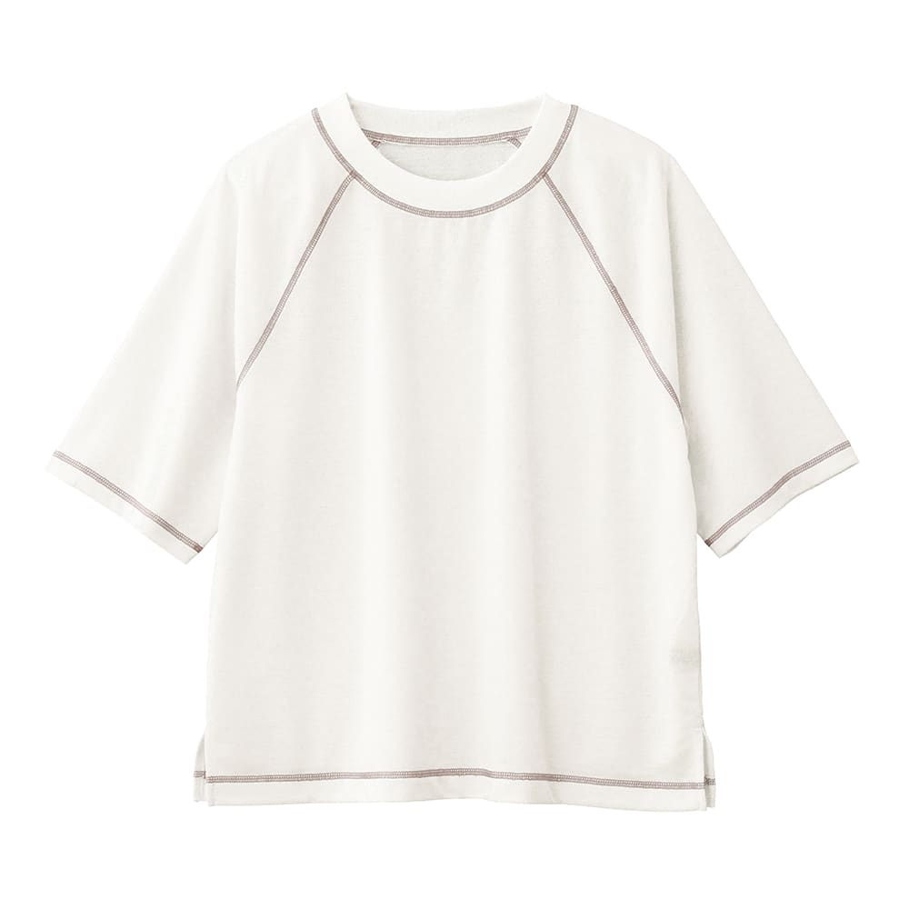 オフホワイト