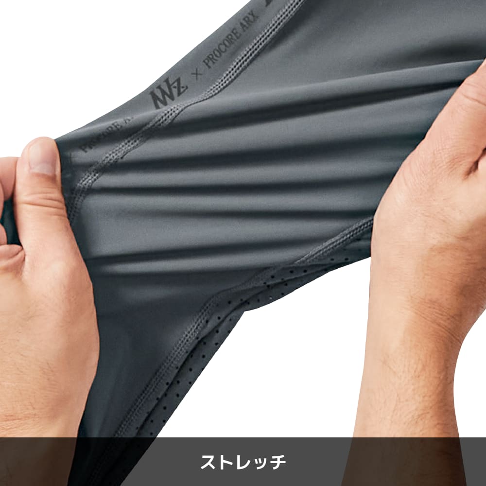 ブラック
