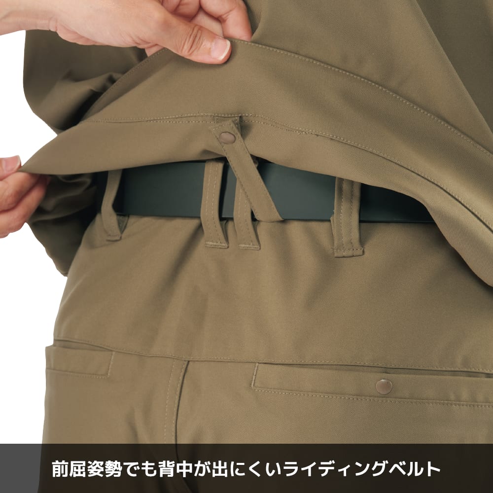 ブラック