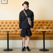 ブラック