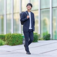 ブラック