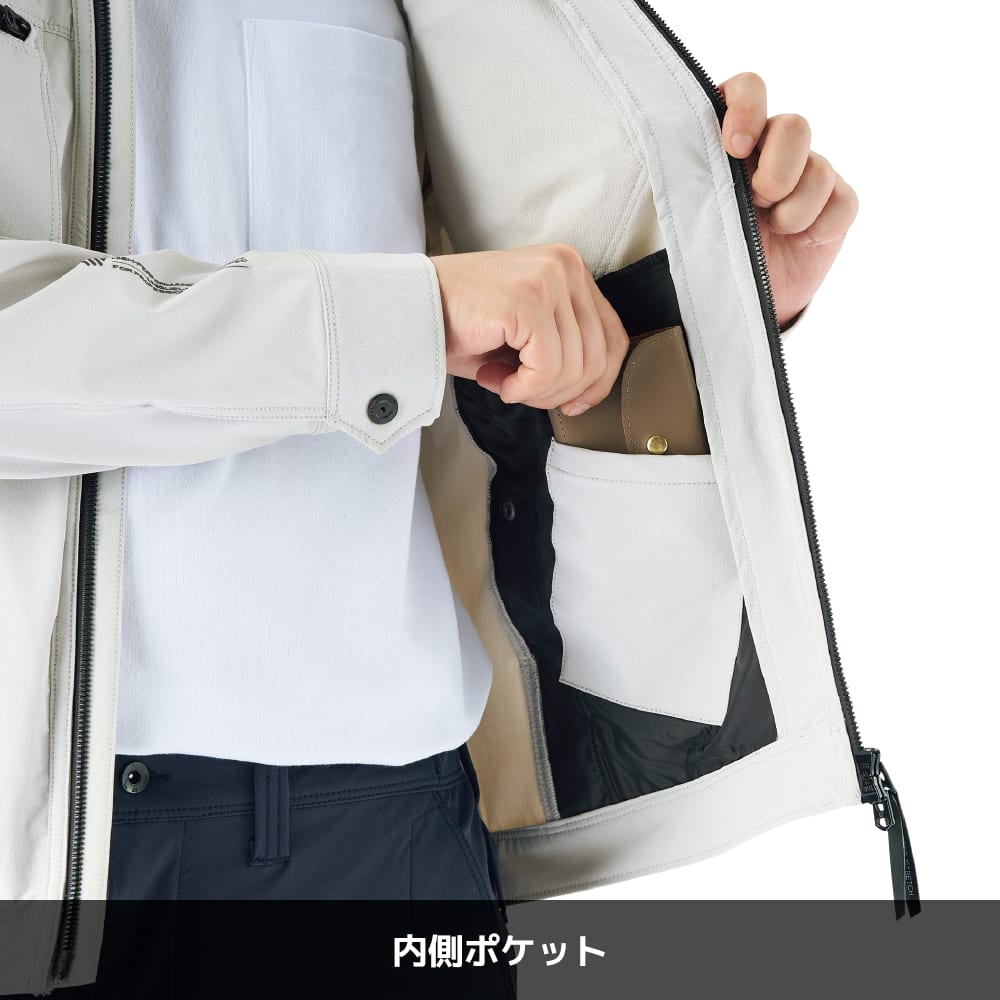 ブラック