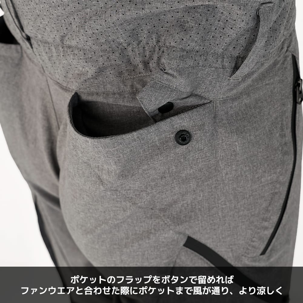ブラック