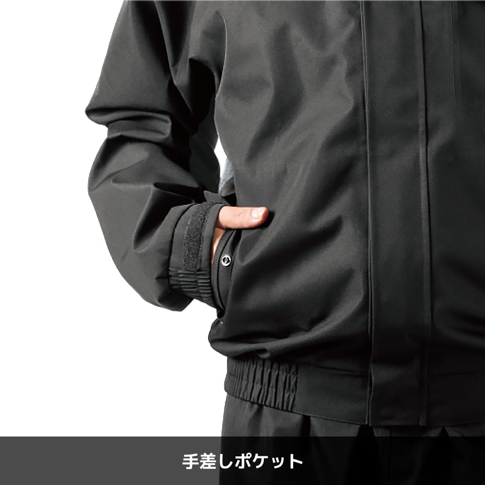 ブラック