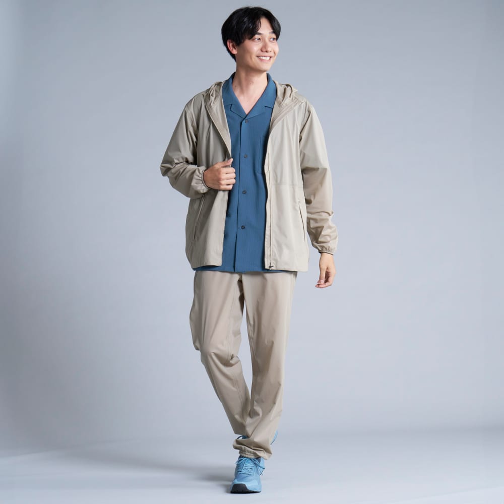 ブラック