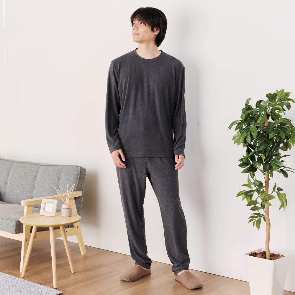 ブラック