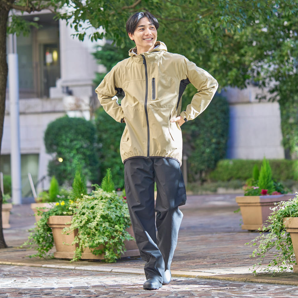 ブラック