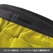 ブラック