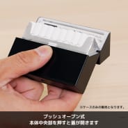 ブラック