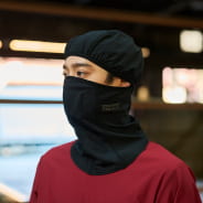 ブラック