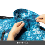 ブラック