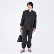 ブラック