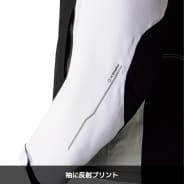 ブラック