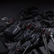 ブラック