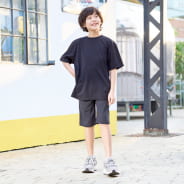 ブラック