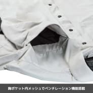 ブラック