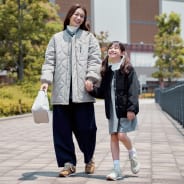 ブラック