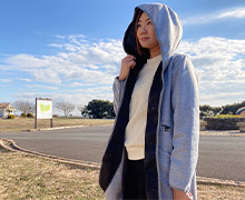 春を先取り!軽くて着心地も柔らかいレディース アクトガウンフーディー