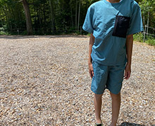 暑い季節にぴったり!水陸両用パッカブルジュニア半袖Tシャツ&ショートパンツ