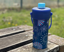 冷たいままが数時間続く！真空保冷ペットボトルホルダー